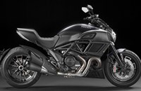 Ducati Diavel 1200 Dark 2016 - Bild 1