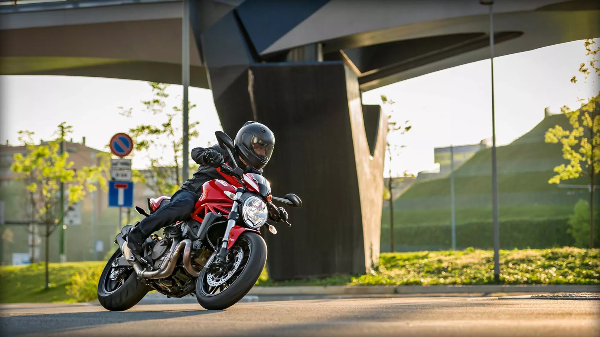 Ducati Monster 821 Stripe - Obrázek 10