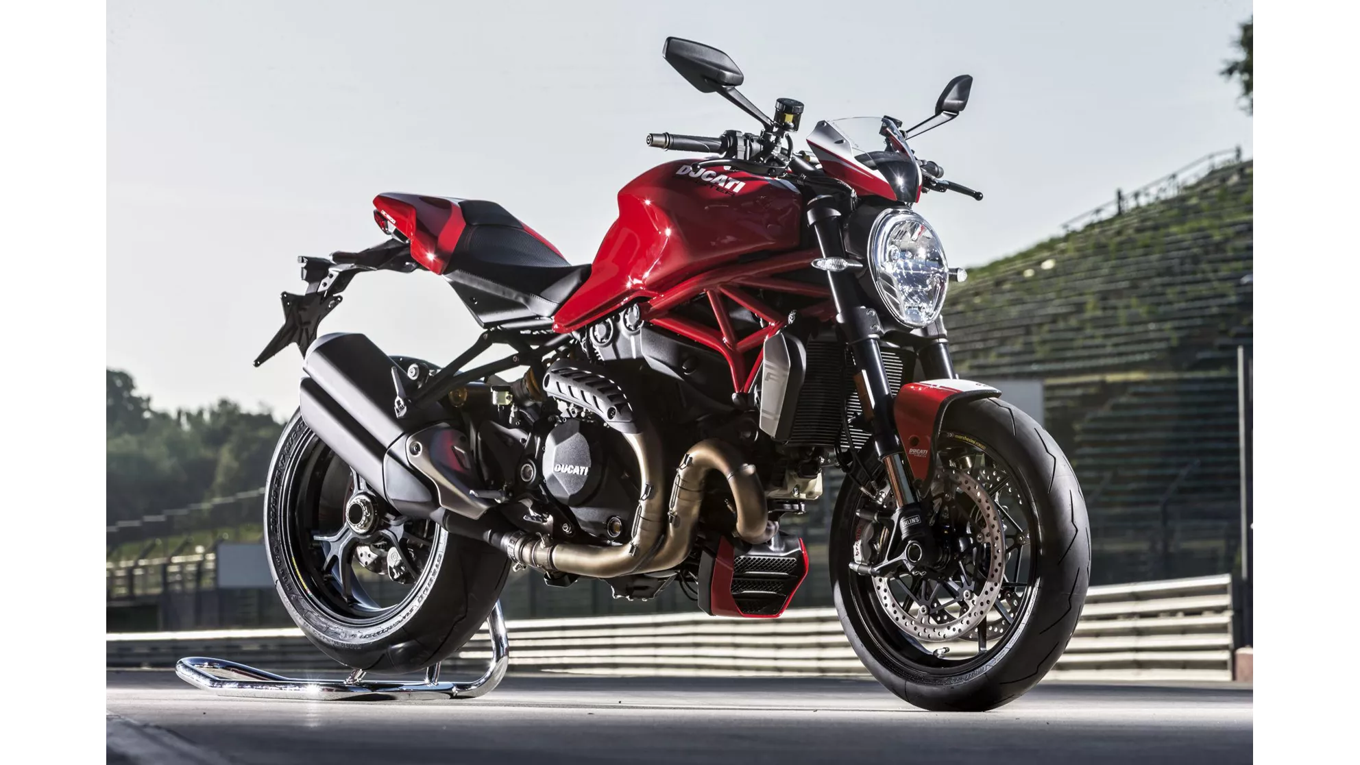 Ducati Monster 1200 R - Image 2 Ducati Monster 1200 R - Image 2