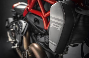 Ducati Monster 1200 R 2016 - Bild 5 Ducati Monster 1200 R 2016 - Bild 5