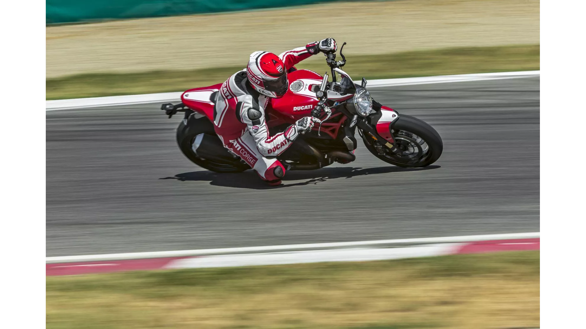 Ducati Monster 1200 R - Image 5 Ducati Monster 1200 R - Image 5