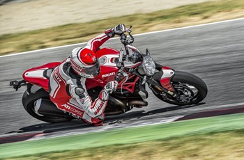 Ducati Monster 1200 R 2016 - Bild 12 Ducati Monster 1200 R 2016 - Bild 12