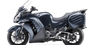 BMW R 1250 RT 2025 vs Kawasaki GTR 1400 2016