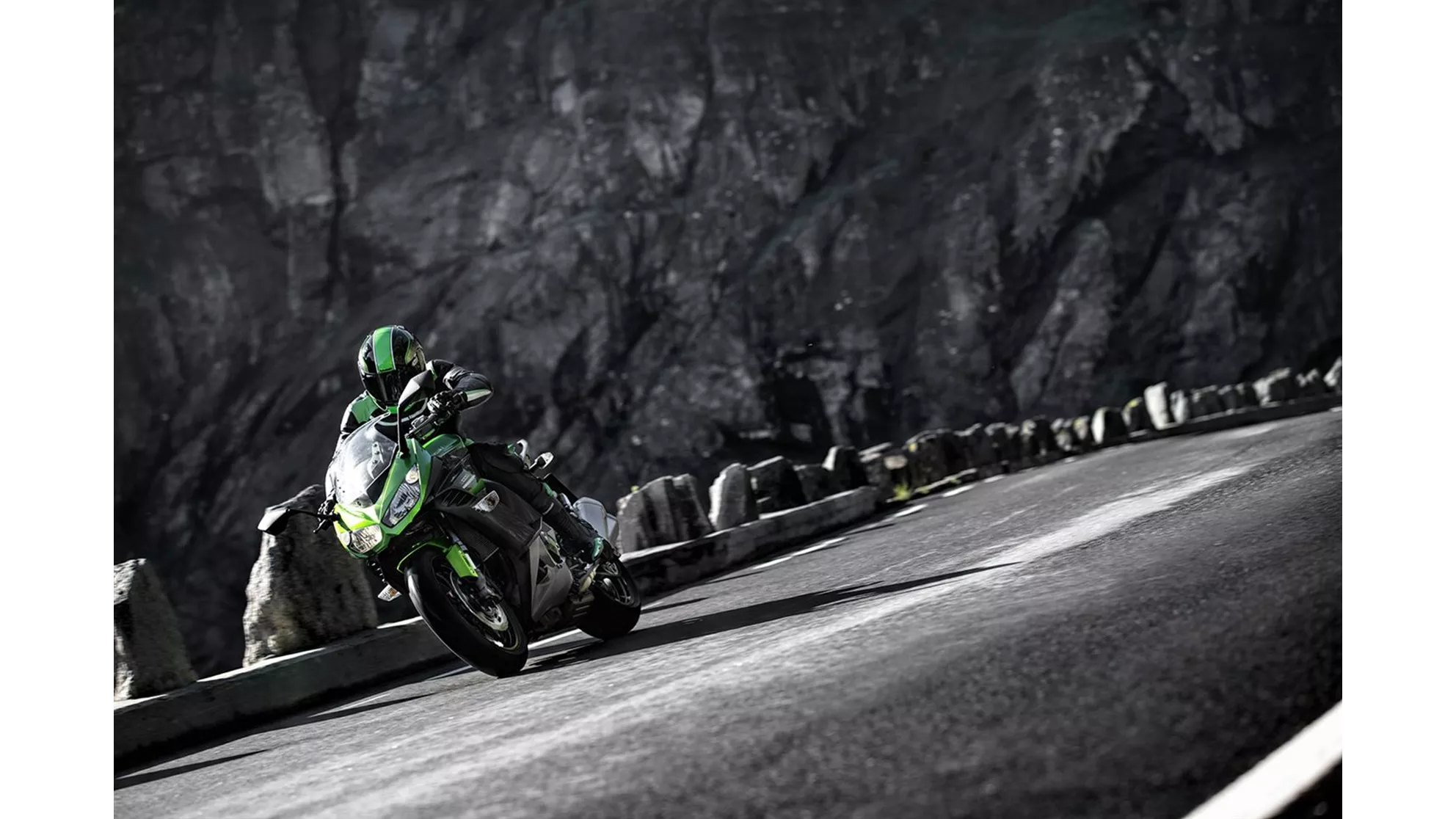 Kawasaki Z1000SX - Image 20 Kawasaki Z1000SX - Image 20