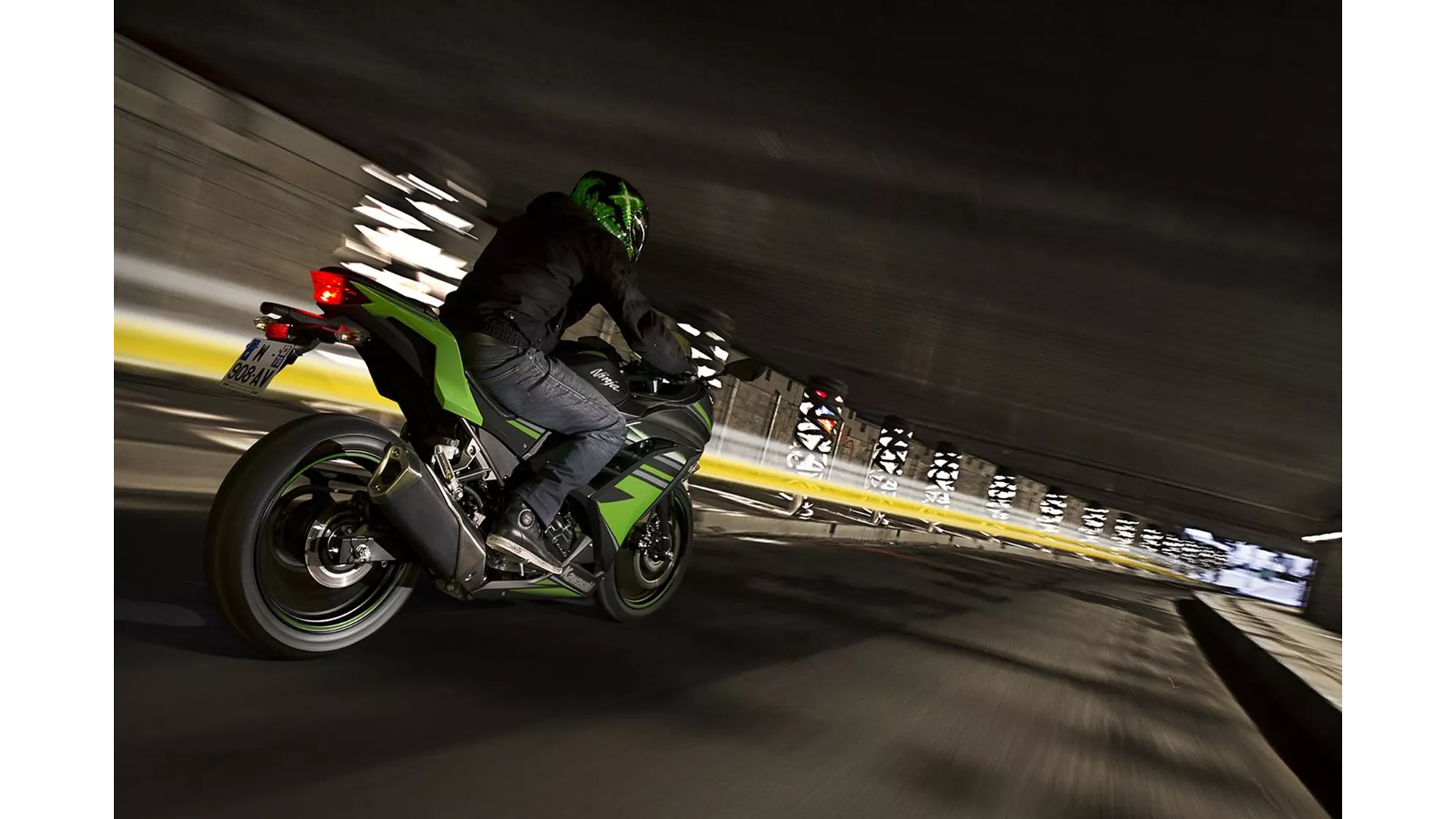 Kawasaki Ninja 300 - Image 2 Kawasaki Ninja 300 - Image 2