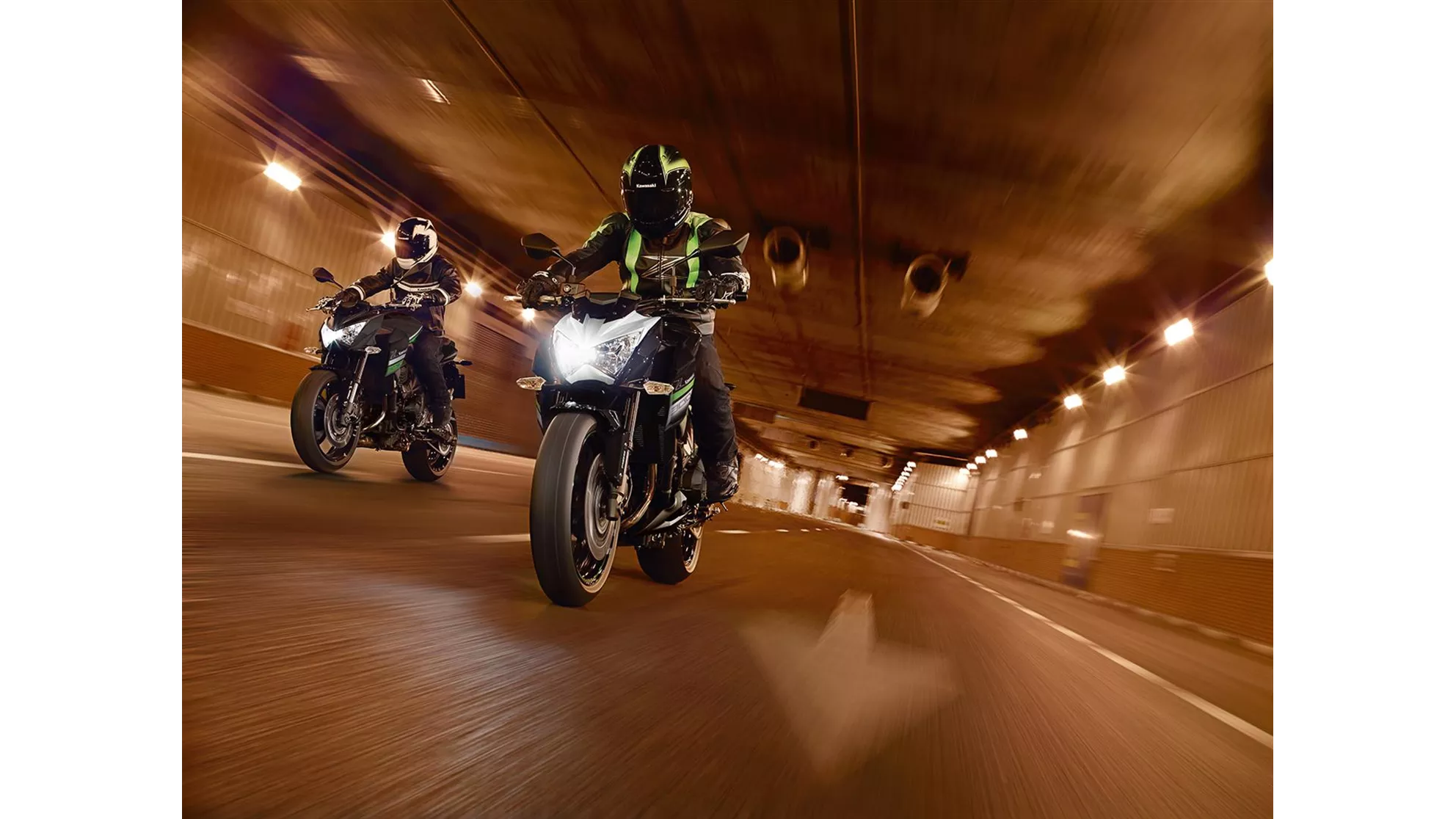 Kawasaki Z 800 - Image 16 Kawasaki Z 800 - Image 16