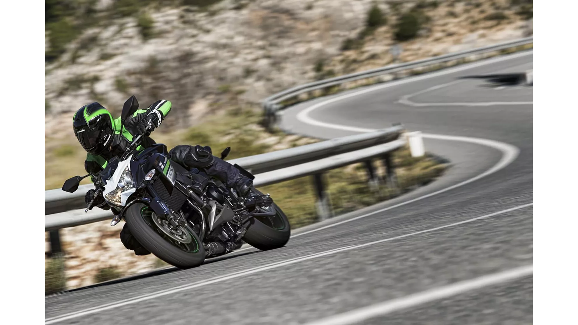 Kawasaki Z 800 - Image 20 Kawasaki Z 800 - Image 20