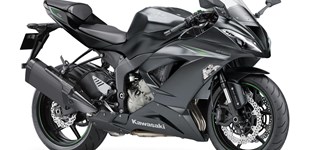 Kawasaki Ninja ZX-6R 636 2016 vs Triumph Daytona 675 2008
