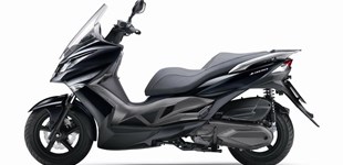 Kawasaki J300 2016 vs Kymco Xciting 500i 2009