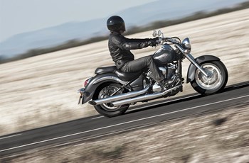 Kawasaki Vulcan 900 Classic 2016 - Bild 3 Kawasaki Vulcan 900 Classic 2016 - Bild 3