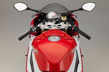 BMW S 1000 RR 2016 - Bild 10 BMW S 1000 RR 2016 - Bild 10