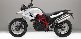 BMW F 700 GS 2016 vs Yamaha Tracer 700 2018 BMW F 700 GS 2016 vs Yamaha Tracer 700 2018