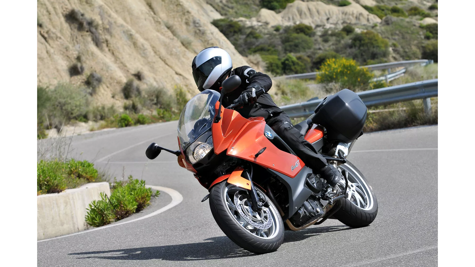 BMW F 800 GT - Image 1 BMW F 800 GT - Image 1