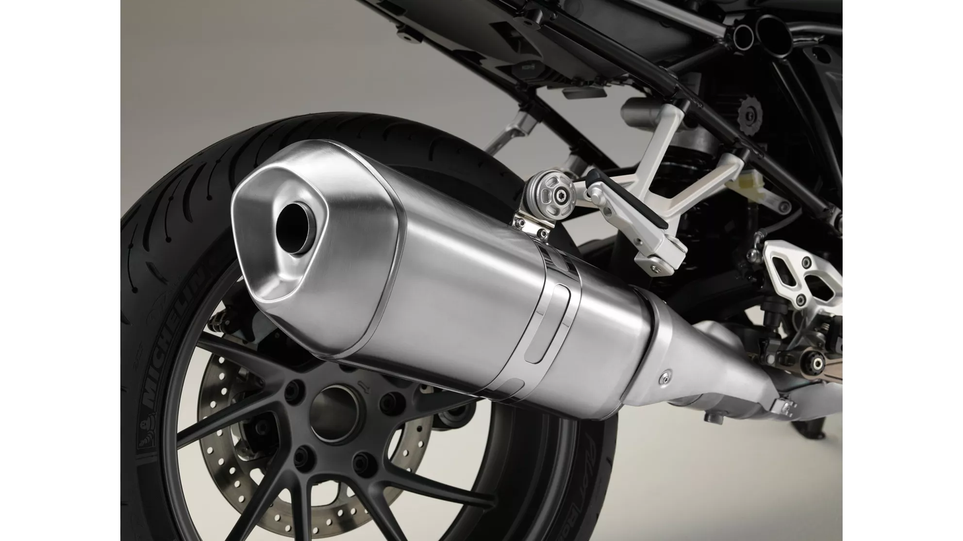 BMW R 1200 RS - Image 6 BMW R 1200 RS - Image 6