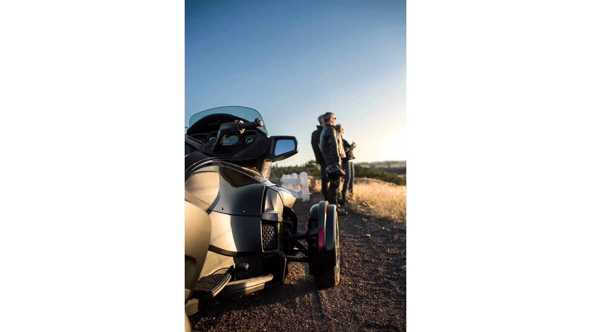 Can-Am Spyder RT-S - Image 2 Can-Am Spyder RT-S - Image 2