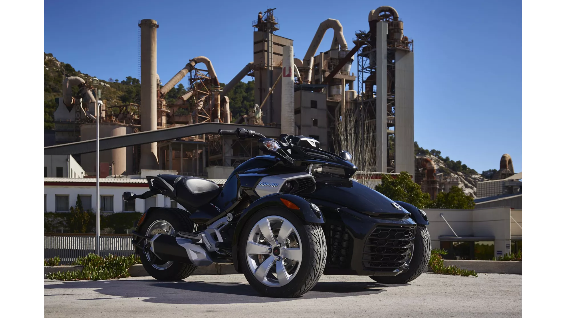 Can-Am Spyder F3 - Image 4 Can-Am Spyder F3 - Image 4