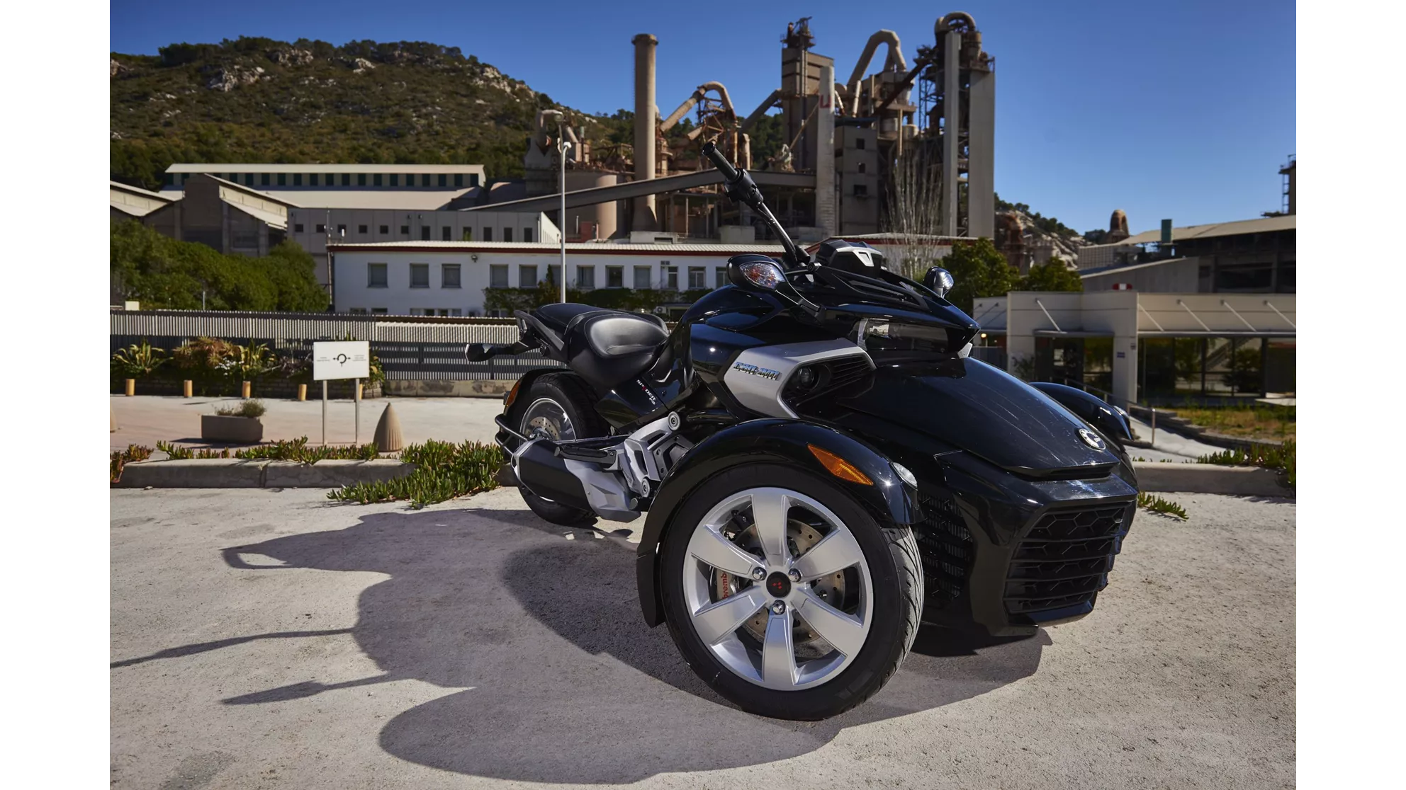 Can-Am Spyder F3 - Image 7 Can-Am Spyder F3 - Image 7