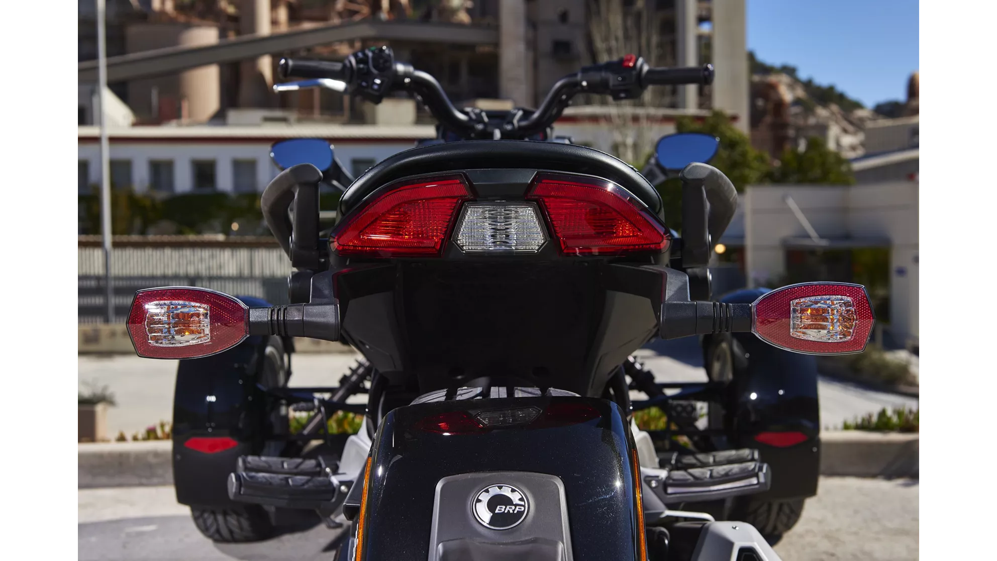 Can-Am Spyder F3 - Image 9 Can-Am Spyder F3 - Image 9