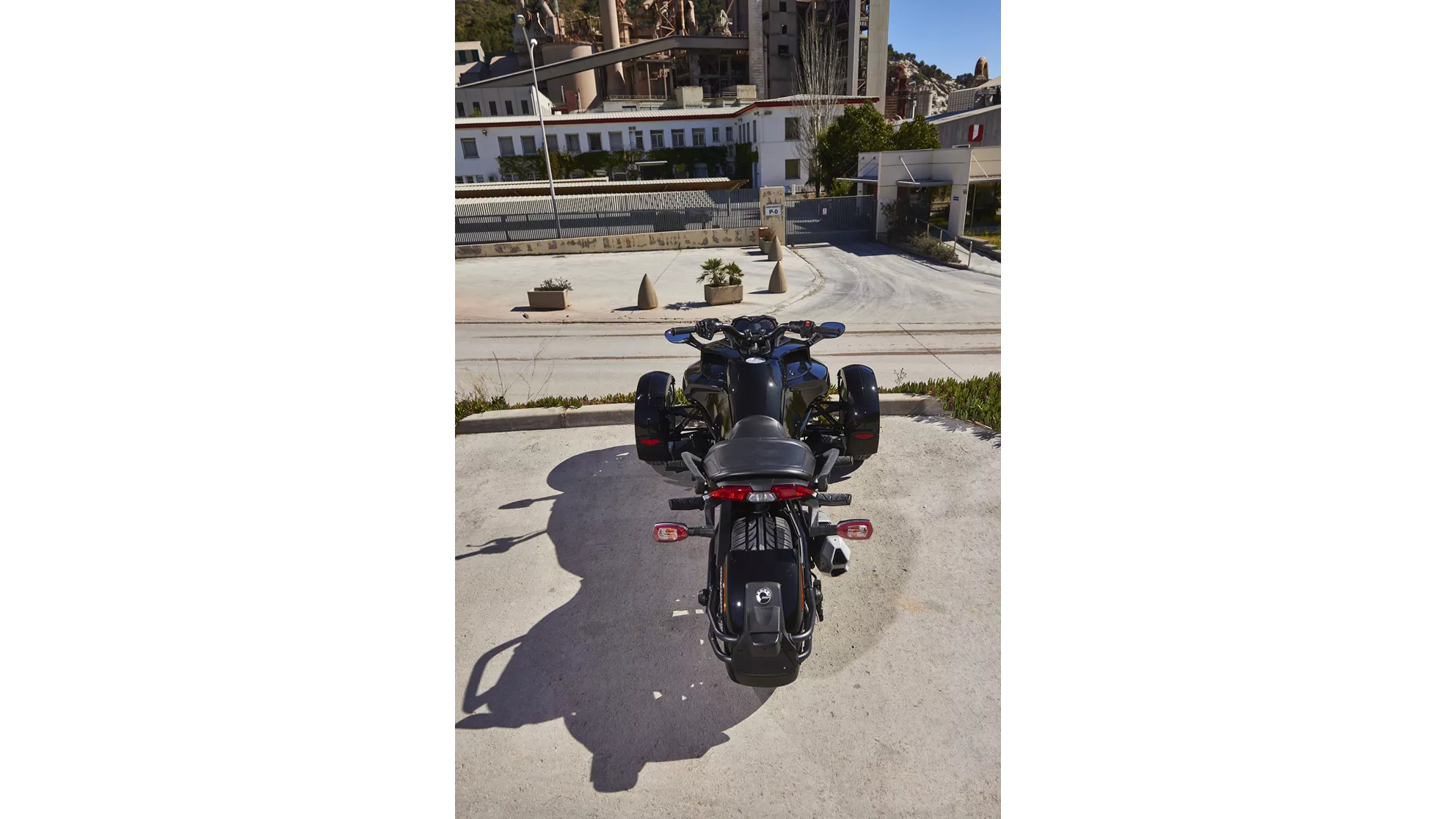 Can-Am Spyder F3 - Image 13 Can-Am Spyder F3 - Image 13