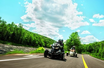 Can-Am Spyder RT 2016 - Bild 2