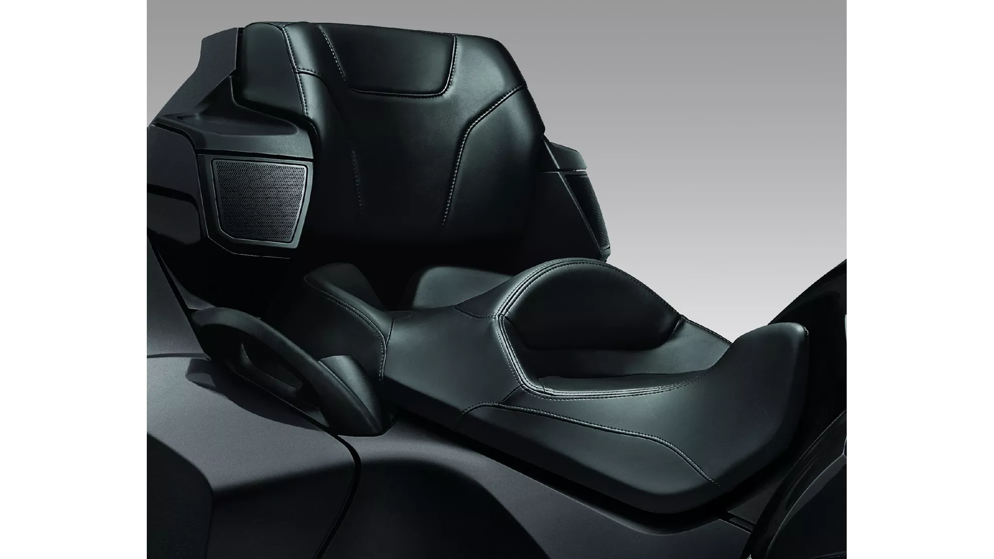 Can-Am Spyder RT - Image 11 Can-Am Spyder RT - Image 11