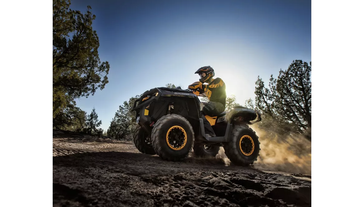 Can-Am Outlander 1000 XT-P 2016 Can-Am Outlander 1000 XT-P 2016