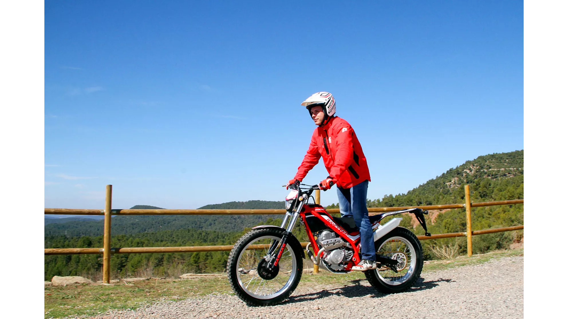 GASGAS Randonné 125 - Resim 7 GASGAS Randonné 125 - Resim 7