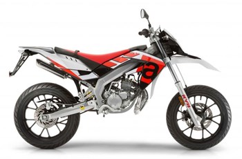 Aprilia SX 50 Supermoto 2016 - Bild 6 Aprilia SX 50 Supermoto 2016 - Bild 6