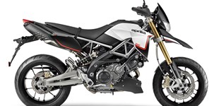 Aprilia Dorsoduro 750 2016 vs KTM 390 Adventure 2022
