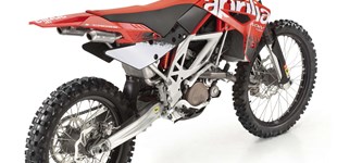 Aprilia MXV 450 2016 vs Aprilia MXV 450 2018