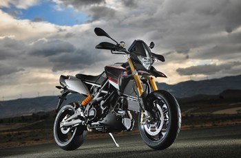 Aprilia Dorsoduro 1200 ABS ATC 2016 - Bild 4 Aprilia Dorsoduro 1200 ABS ATC 2016 - Bild 4