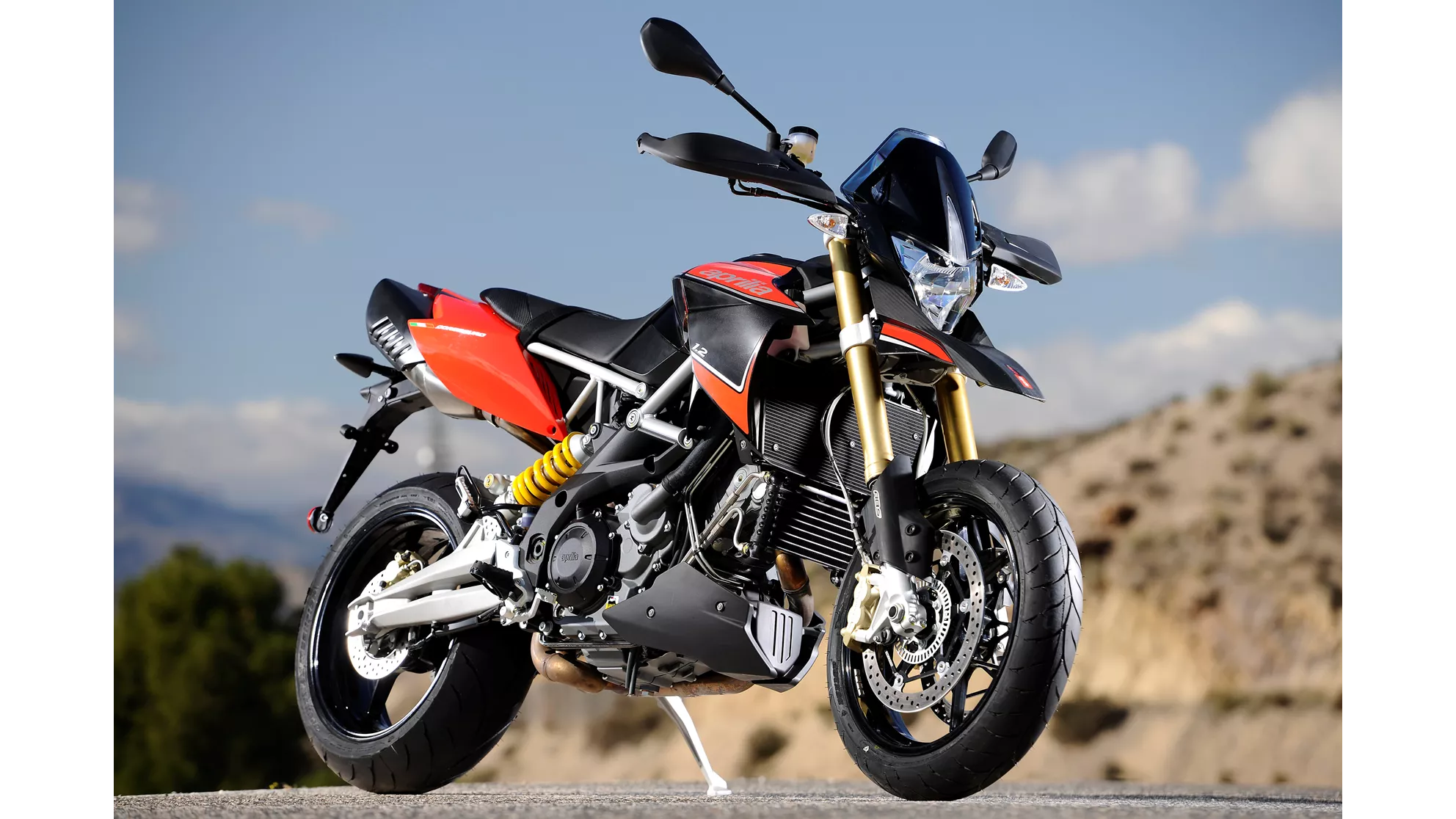 Aprilia Dorsoduro 1200 ABS ATC - Image 3 Aprilia Dorsoduro 1200 ABS ATC - Image 3