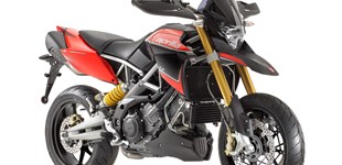 Ducati Hypermotard 796 2011 vs Aprilia Dorsoduro 1200 ABS ATC 2016