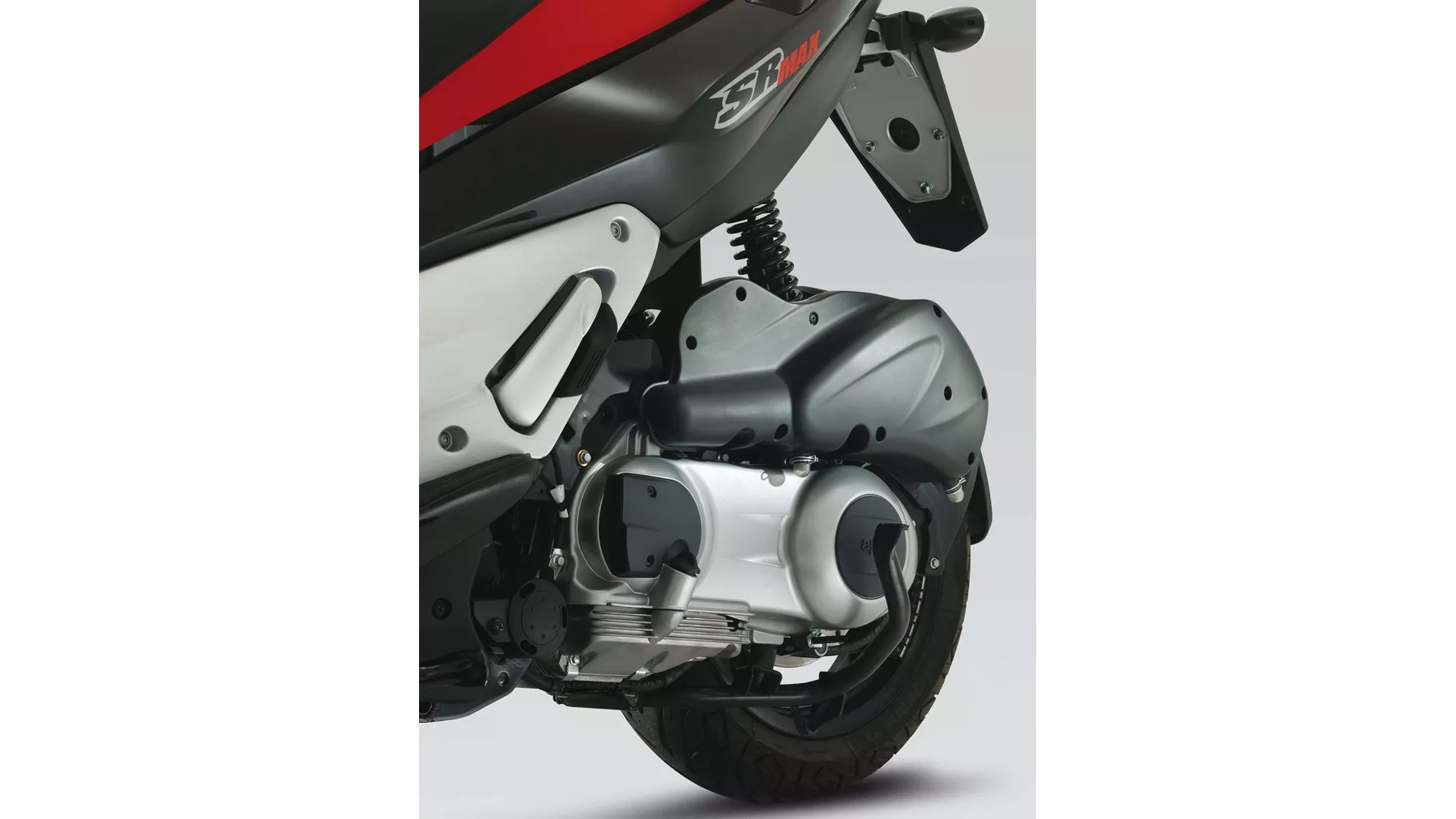 Aprilia SR-Max 300ie - Image 6 Aprilia SR-Max 300ie - Image 6