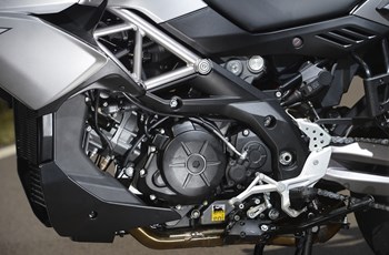 Aprilia Caponord 1200 ABS Travelpack 2016 - Bild 9 Aprilia Caponord 1200 ABS Travelpack 2016 - Bild 9