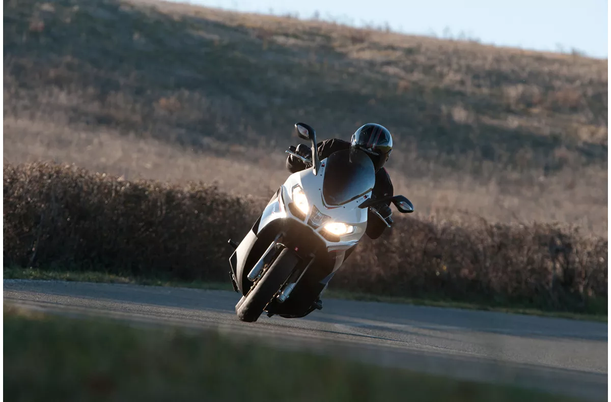 Aprilia SRV 850 i.e. Aprilia SRV 850 i.e.