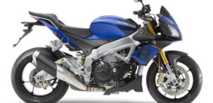 BMW S 1000 R 2017 vs Aprilia Tuono V4 1100 RR 2016