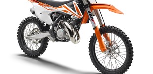 KTM 125 SX 2017 vs KTM 450 SMR 2025 KTM 125 SX 2017 vs KTM 450 SMR 2025