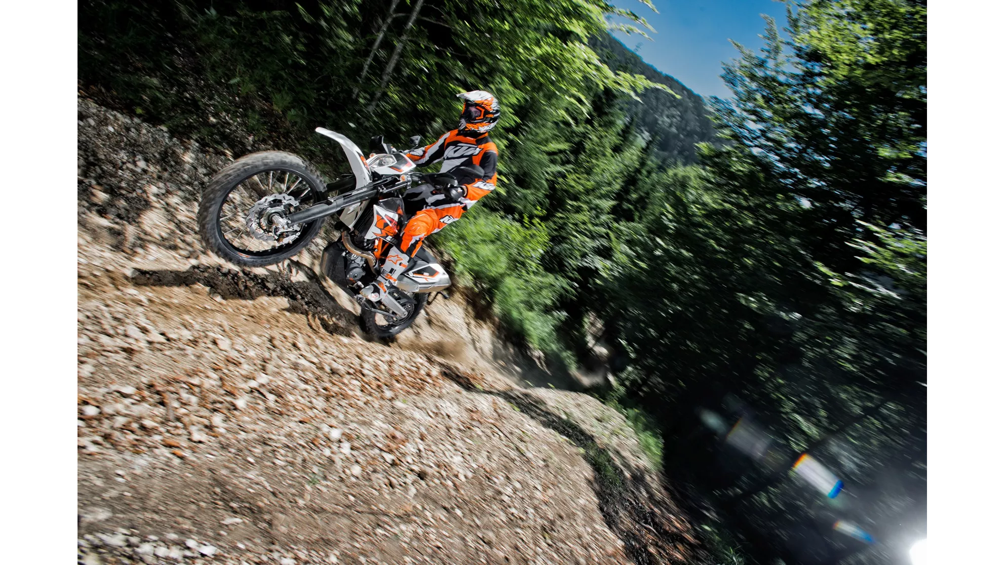KTM 690 Enduro R - Image 5 KTM 690 Enduro R - Image 5