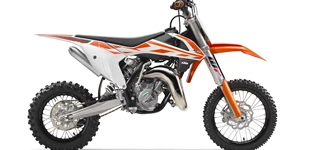 Husqvarna FE 501 2014 vs KTM 65 SX 2017 Husqvarna FE 501 2014 vs KTM 65 SX 2017