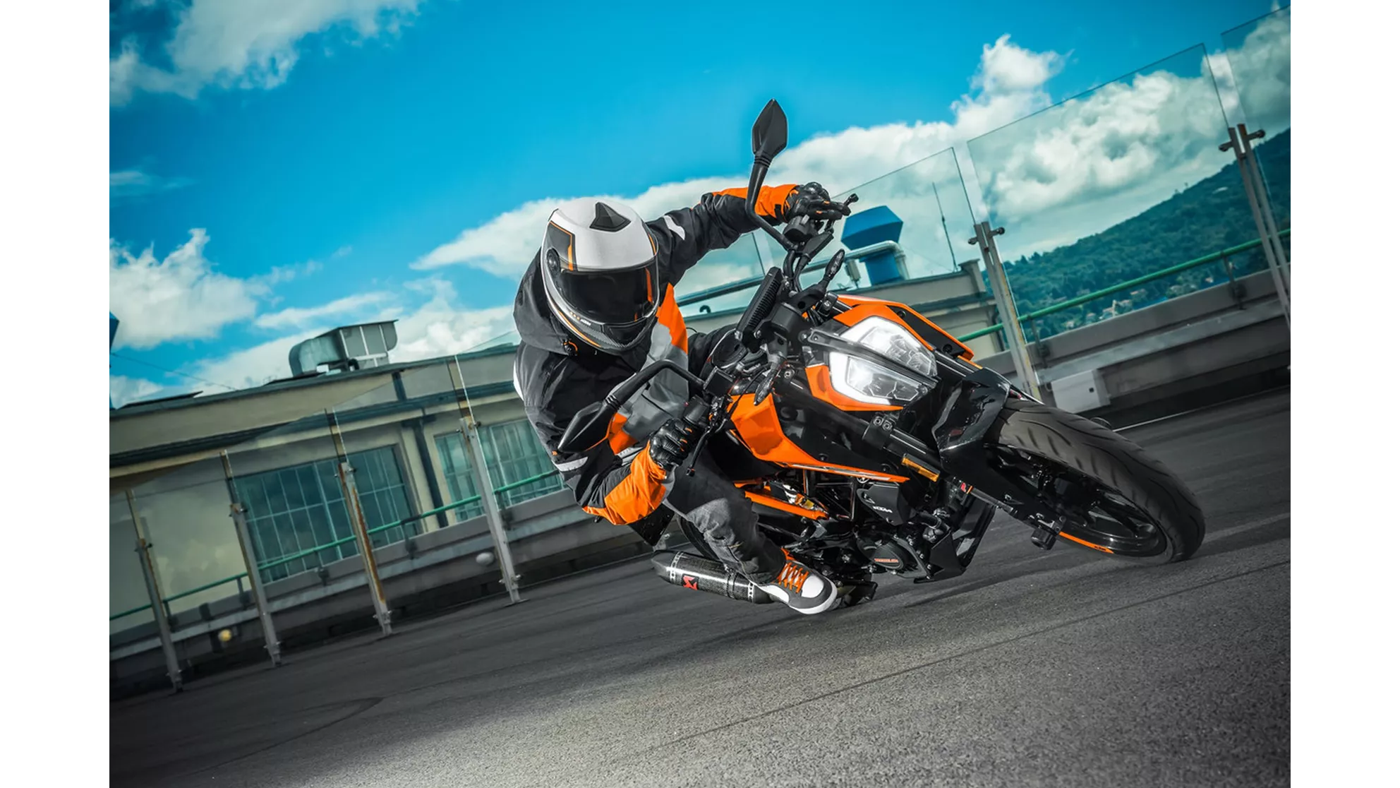 KTM 125 Duke - Image 1 KTM 125 Duke - Image 1