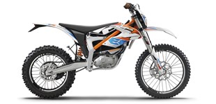KTM Freeride E-XC 2017 vs KTM 390 Enduro R 2025