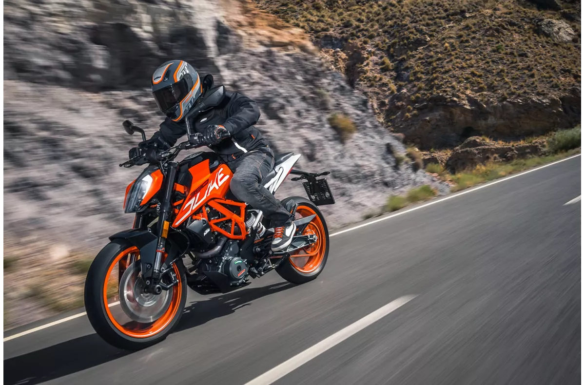 KTM 390 Duke KTM 390 Duke