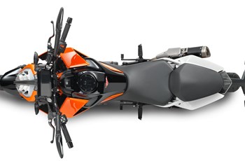 KTM 390 Duke 2017 - Bild 4 KTM 390 Duke 2017 - Bild 4