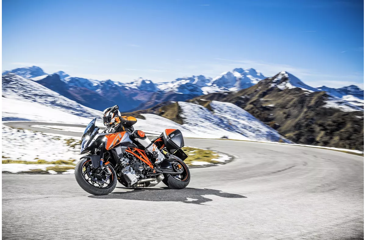 KTM 1290 Super Duke GT KTM 1290 Super Duke GT