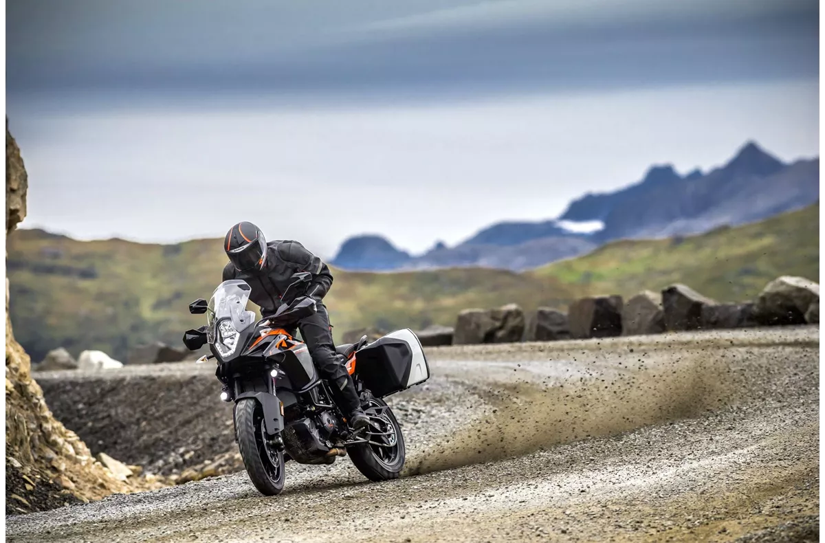 KTM 1090 Adventure KTM 1090 Adventure