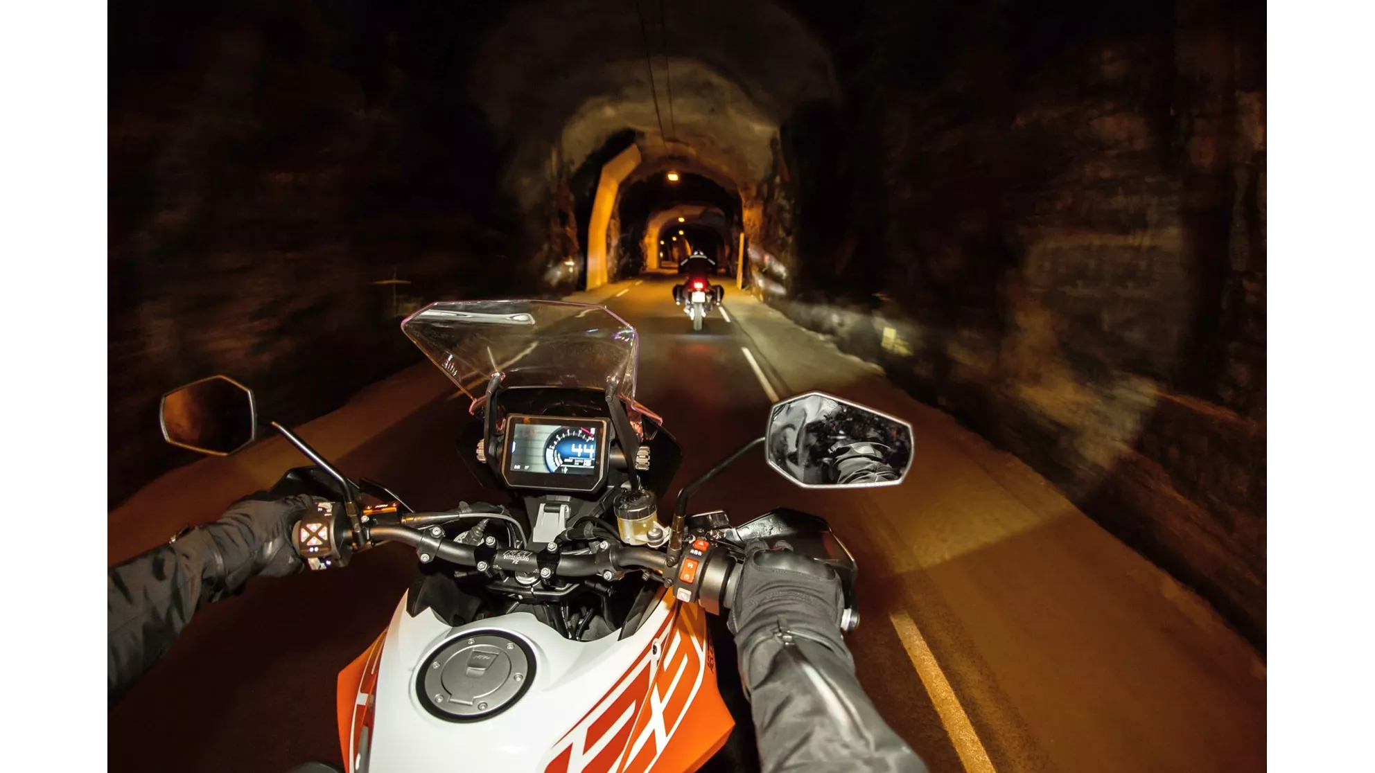 KTM 1290 Super Adventure S - Image 2 KTM 1290 Super Adventure S - Image 2