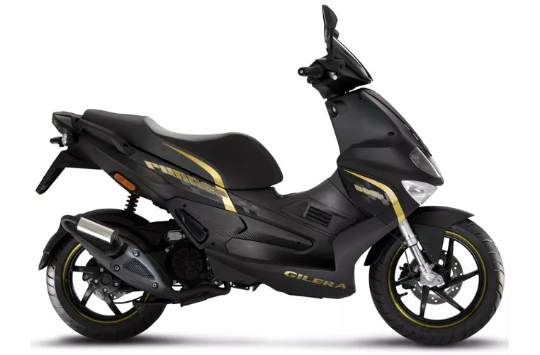 Gilera RUNNER 125 ST 2017 Gilera RUNNER 125 ST 2017