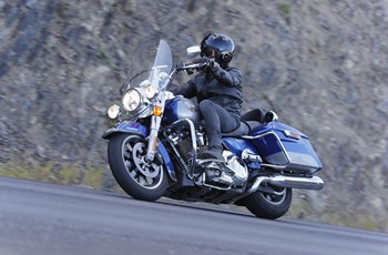 Harley-Davidson Road King Classic FLHRC 2017 - Bild 2 Harley-Davidson Road King Classic FLHRC 2017 - Bild 2