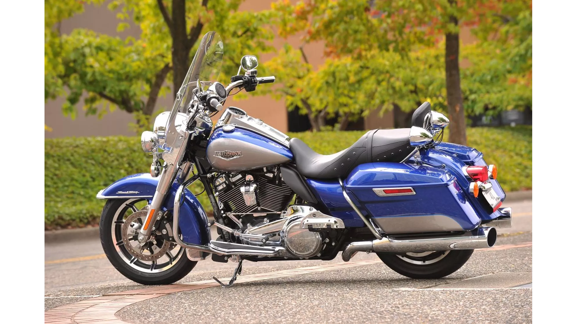 Harley-Davidson Road King Classic FLHRC - Image 5 Harley-Davidson Road King Classic FLHRC - Image 5